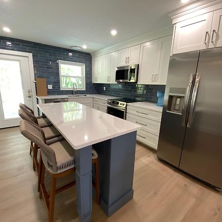 Cozy Cabana West - Updated Adorable Bungalow Wheated Private Pool Walk To Beach Anna Maria Esterno foto